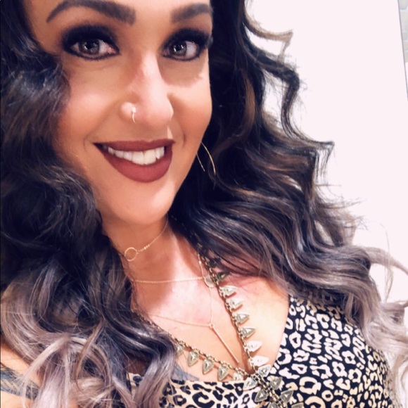 Meet your Posher, Cassie - Picture 1 of 1